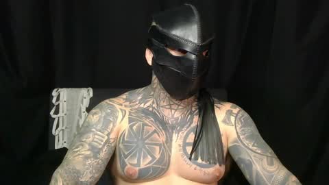 Snapshot of devilwithtats chatting on 05.11.26 Lucian online show from 05.11.26