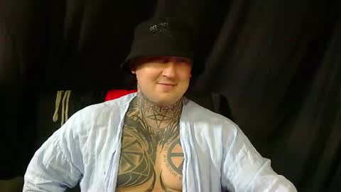 Snapshot of devilwithtats chatting on 07.28.26 Lucian online show from 07.28.26