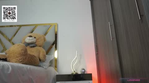 Devin Hunter online show from 12.03.25