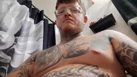 Snapshot of devinfillps chatting on 10.24.25 devinfillps online show from 10.24.25