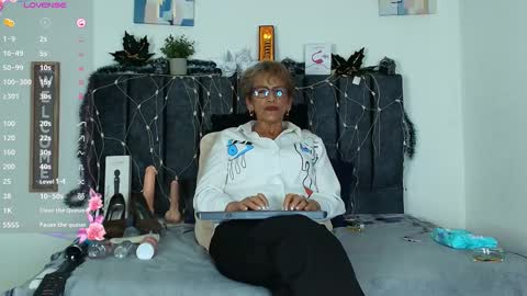 Devora online show from 12.05.25