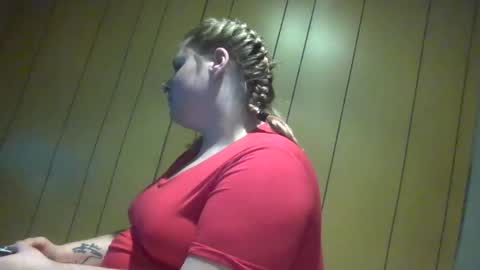 Snapshot of devykitten2018 chatting on 01.26.25 devykitten online show from 01.26.25