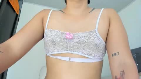 thumb up me please its important online show from 02.14.26