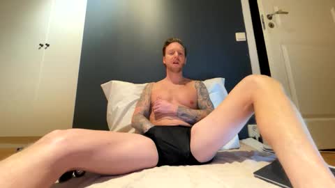 Snapshot of dex_moore chatting on 02.11.26 dex_moore online show from 02.11.26