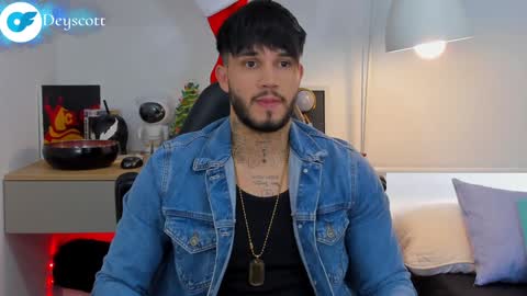 JULIAN online show from 01.03.25