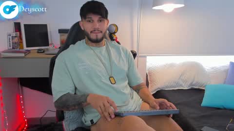 JULIAN online show from 01.17.25