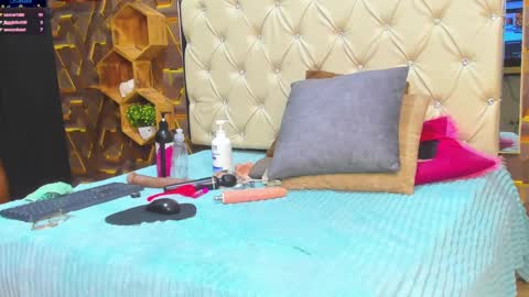 Madisson online show from 01.15.25