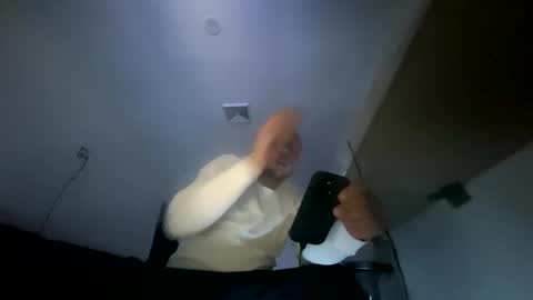 Snapshot of deznuts130 chatting on 02.27.25 deznuts130 online show from 02.27.25