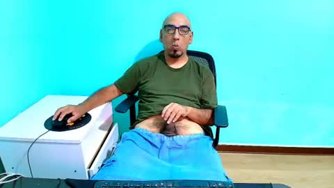 Snapshot of dharne10 chatting on 07.19.26 dharne10 online show from 07.19.26
