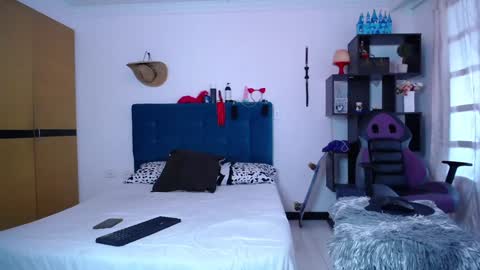 Snapshot of diabla_sexyboobs chatting on 02.03.25 D I A B L A online show from 02.03.25