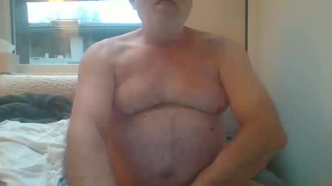 Snapshot of dial76 chatting on 01.21.25 dial76 online show from 01.21.25