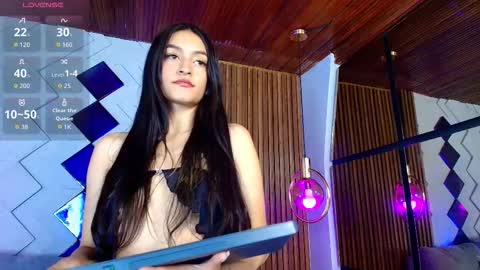 Snapshot of diamond_black19 chatting on 10.18.25 Camila and Megan online show from 10.18.25