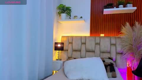 Snapshot of diamond_canela chatting on 09.26.25 diamond_canela online show from 09.26.25