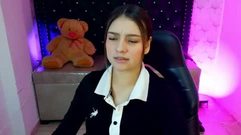 Snapshot of diamond_juliana_ chatting on 07.15.26 diamond_juliana_ online show from 07.15.26