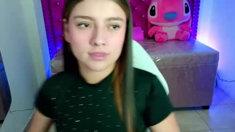 Snapshot of diamond_juliana_ chatting on 07.17.26 diamond_juliana_ online show from 07.17.26
