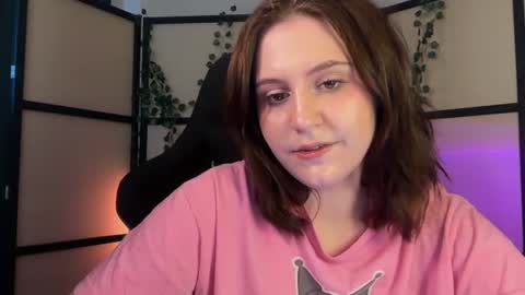 Snapshot of diana_floweri chatting on 07.16.26 Diana online show from 07.16.26