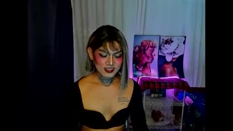 Snapshot of diana_hugex chatting on 10.10.25 kak sakir online show from 10.10.25
