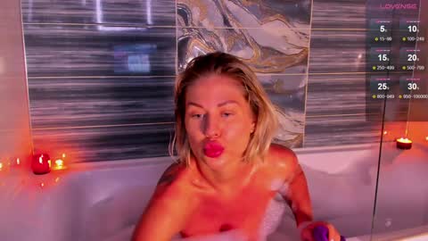 Snapshot of dianabeautyxxx chatting on 01.24.25 Diana online show from 01.24.25