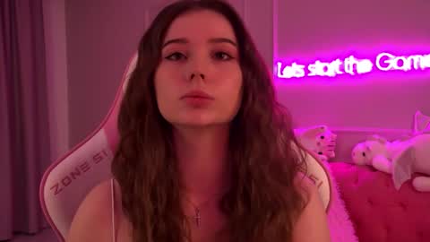 Snapshot of dianabecker chatting on 02.23.25 Diana online show from 02.23.25