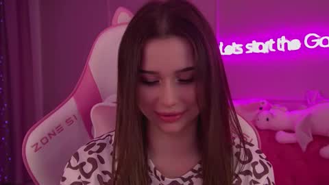 Snapshot of dianabecker chatting on 03.02.25 Diana online show from 03.02.25