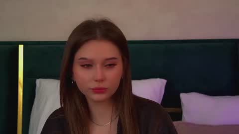 Snapshot of dianabecker chatting on 06.15.26 Diana online show from 06.15.26