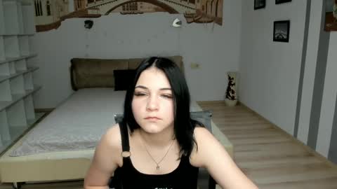 Snapshot of dianaolsens chatting on 11.11.25 Diana online show from 11.11.25