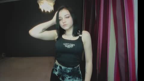 Snapshot of dianaolsens chatting on 11.16.25 Diana online show from 11.16.25