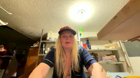Snapshot of dickeddownsouth chatting on 05.27.26 Beau online show from 05.27.26