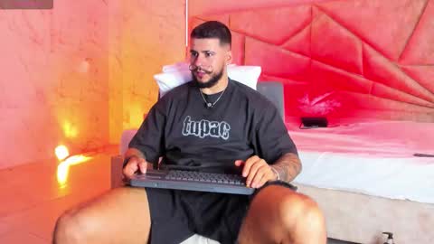 Snapshot of dickgriffith chatting on 11.30.25 Dick Griffith online show from 11.30.25