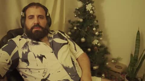 Snapshot of dicristalino chatting on 12.13.24 Cristian Dipolino online show from 12.13.24