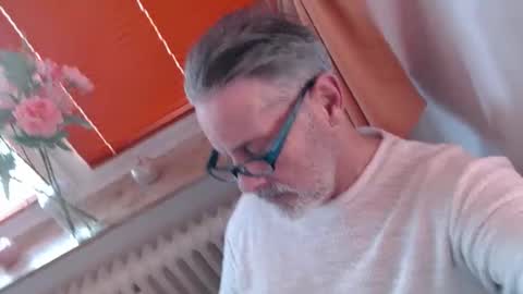 Snapshot of didiegal1 chatting on 03.15.26 squirtcock online show from 03.15.26