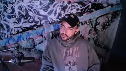 Snapshot of didismurf02 chatting on 11.12.25 didismurf02 online show from 11.12.25