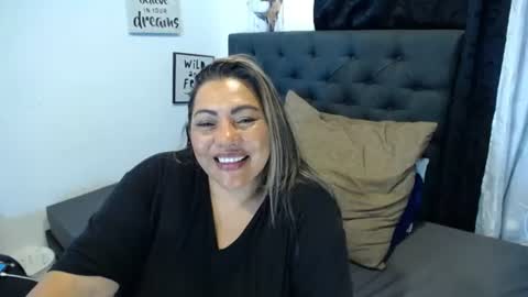 Snapshot of dihayara chatting on 07.18.26 Mariana online show from 07.18.26