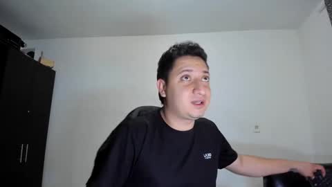 Snapshot of diiego_xxx chatting on 04.19.26 diiego_xxx online show from 04.19.26
