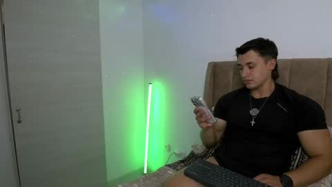Dilan Coy online show from 04.22.26