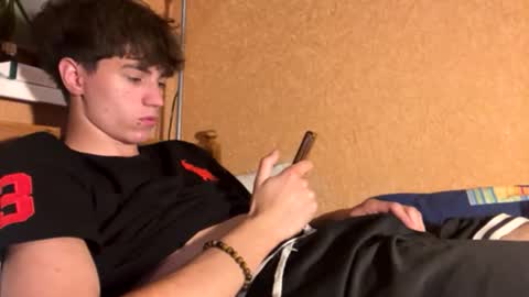 Snapshot of dimamozaev400 chatting on 09.26.25 Dima online show from 09.26.25