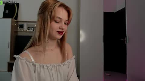 Snapshot of din_star chatting on 02.20.26 Dina online show from 02.20.26