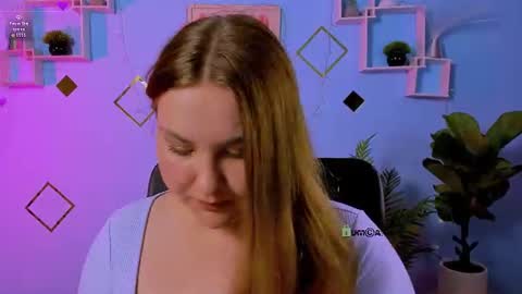 Snapshot of dina_bloom chatting on 06.17.26 dina_bloom online show from 06.17.26