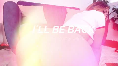 Snapshot of dina_ride chatting on 02.05.25 online show from 02.05.25