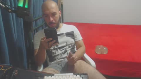 Snapshot of dinchtcams chatting on 02.07.25 Dincht online show from 02.07.25