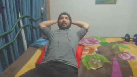 Snapshot of dinchtcams chatting on 10.01.25 Dincht online show from 10.01.25