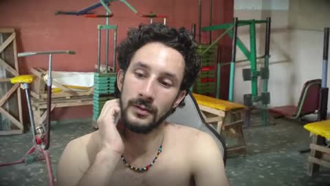 Snapshot of dioni_soe chatting on 02.28.25 Henry online show from 02.28.25