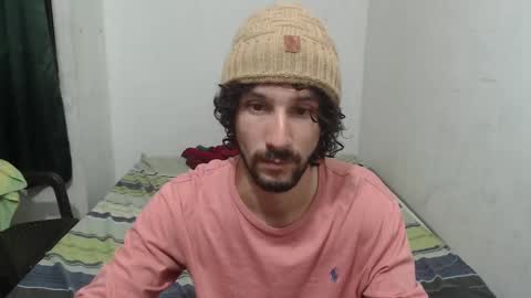 Snapshot of dioni_soe chatting on 09.12.25 Henry online show from 09.12.25