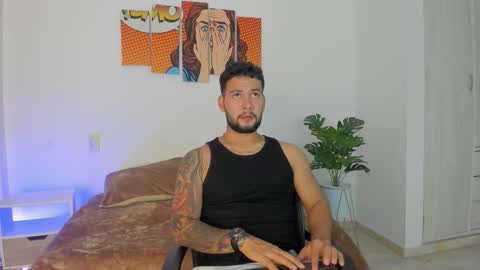 Snapshot of dionyxx chatting on 10.13.25 dionyxx online show from 10.13.25