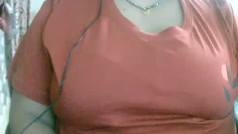 Snapshot of dipa2345 chatting on 09.21.25 dipa2345 online show from 09.21.25