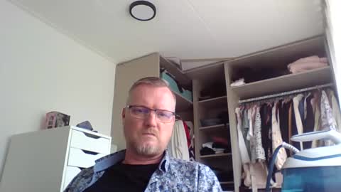 Snapshot of dirkkie1975 chatting on 05.15.26 dirkkie1975 online show from 05.15.26