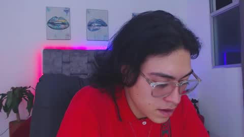 Snapshot of dirty_model chatting on 09.13.25 dirty model online show from 09.13.25