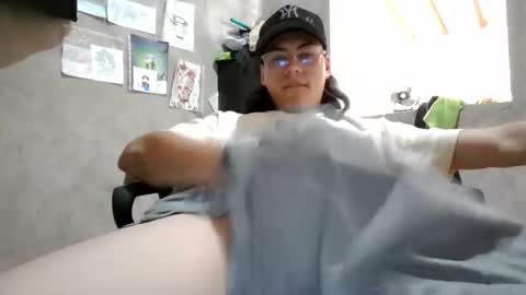 Snapshot of dirty_model chatting on 05.24.26 dirty model online show from 05.24.26