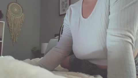 Snapshot of dirtydaisy1998 chatting on 12.03.24 Daisy Wylde online show from 12.03.24