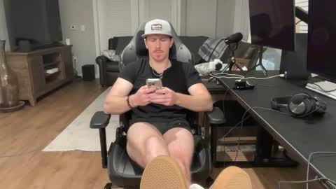 Snapshot of discgolf4life chatting on 03.03.25 JustinDulgeXXX online show from 03.03.25